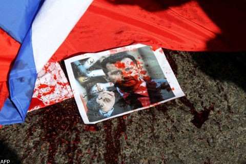 Сирийцы напали на российское посольство в Ливии
