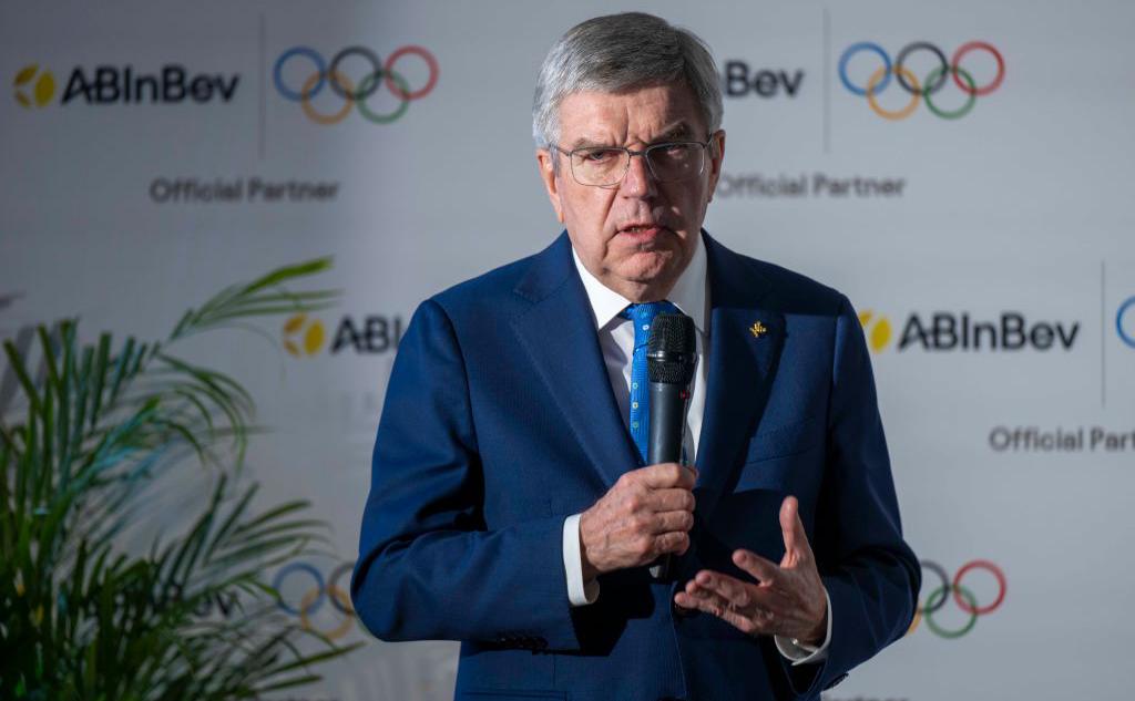 Глава МОК заявил о полном доверии к WADA в деле с китайскими пловцами
