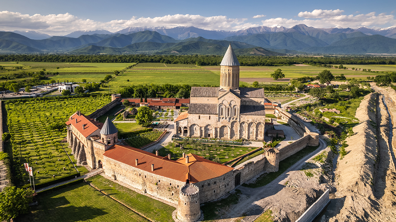 Tatler выделил 10 винных регионов для туризма вне Бордо и Тосканы