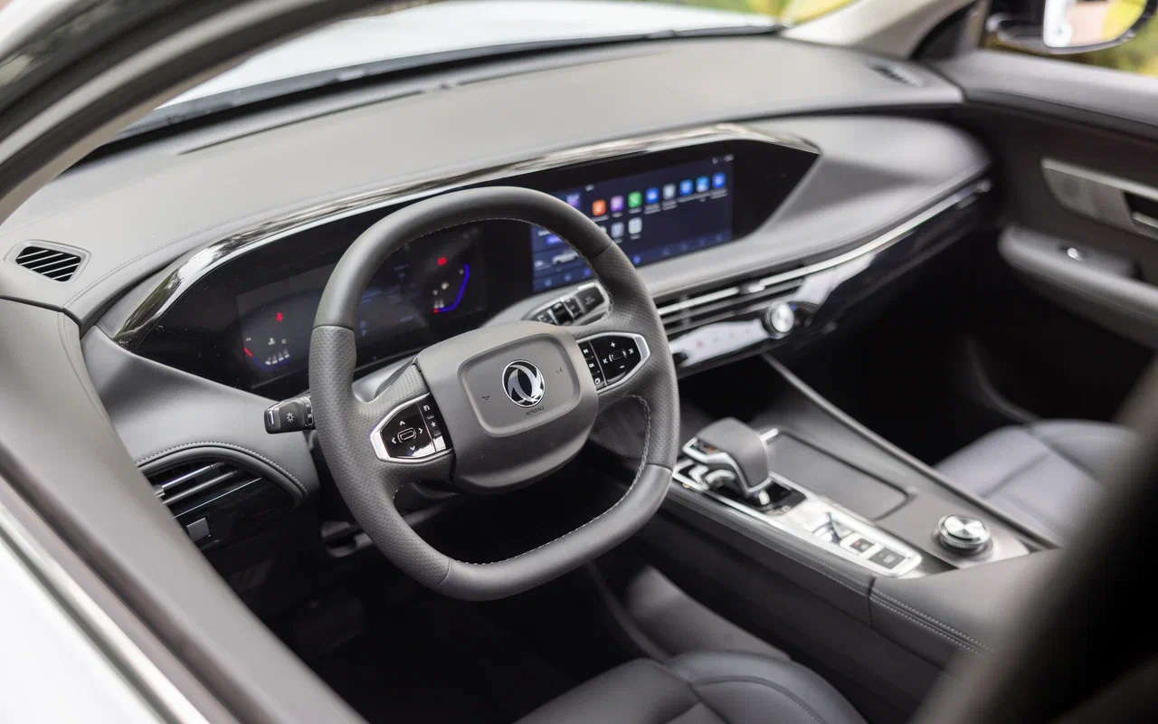 Dongfeng Huge