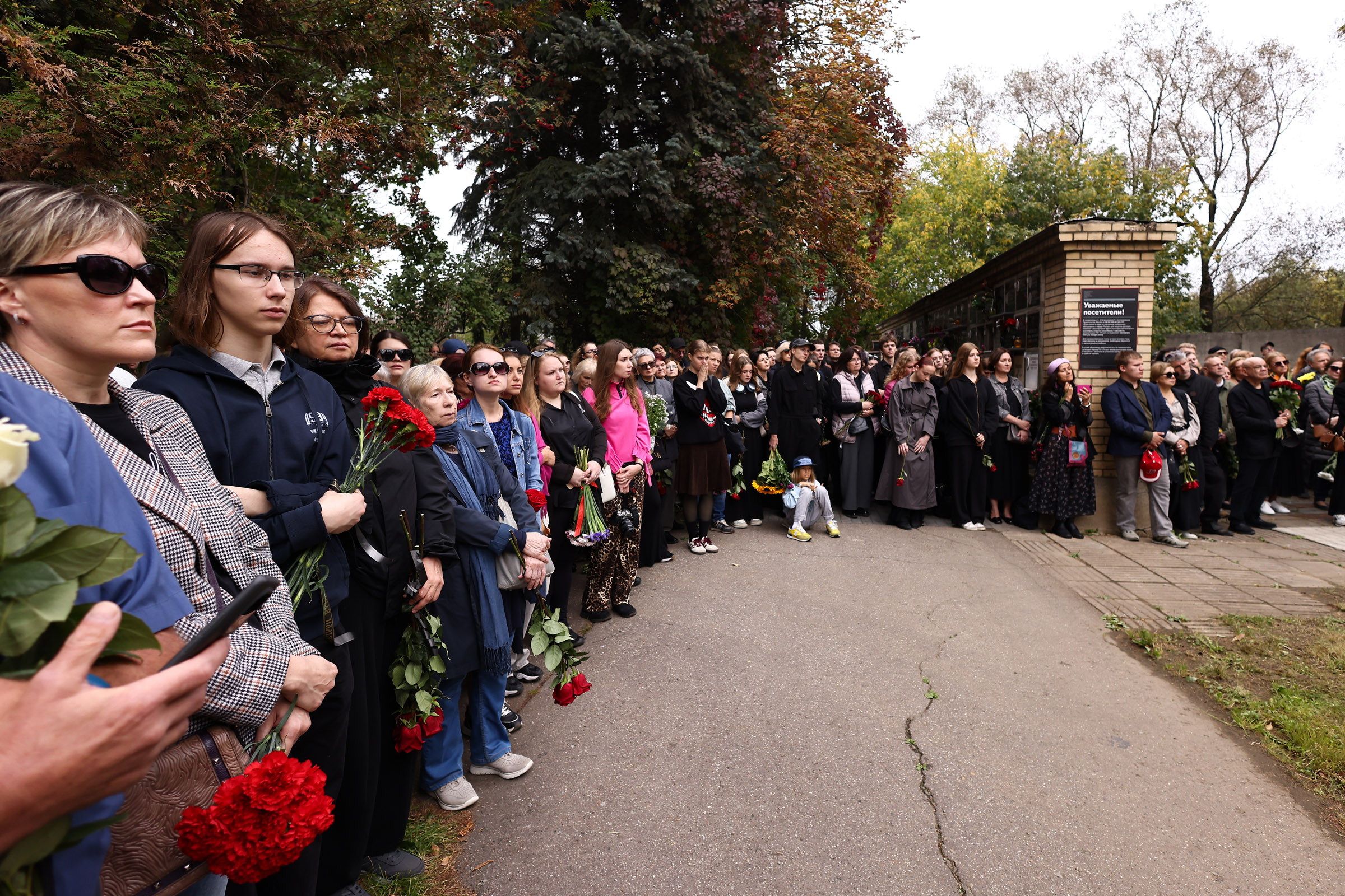 Юрий Бутусов утонул в море во время отдыха в Болгарии в августе. Ему было 63 года