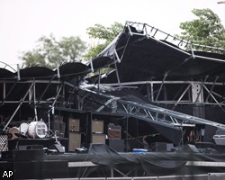 В Канаде во время музыкального фестиваля рухнула сцена: 8 раненых