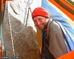 В Гималаях под лавиной погиб известный альпинист С.Черезов