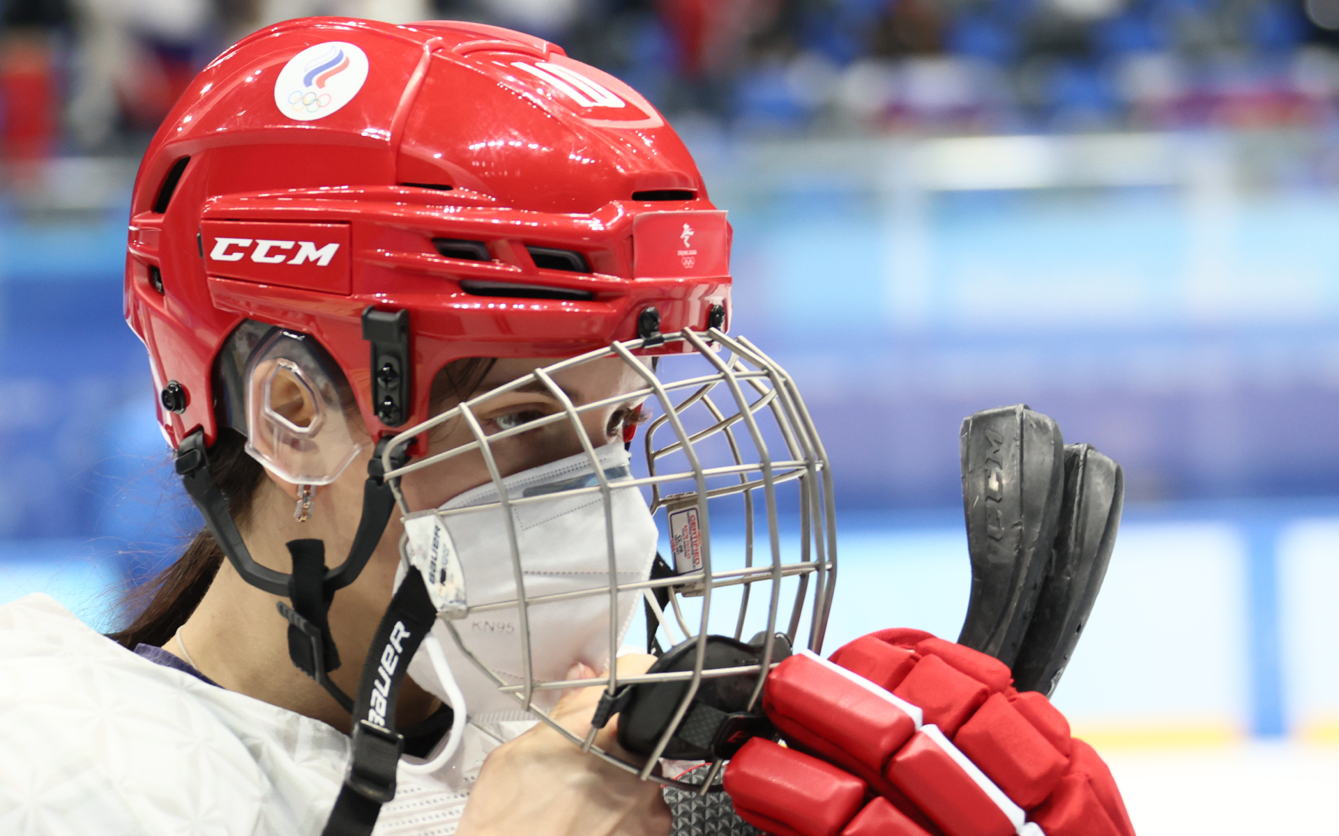 Хоккеистка отказалась называть сборную России «дном» после трех разгромов
