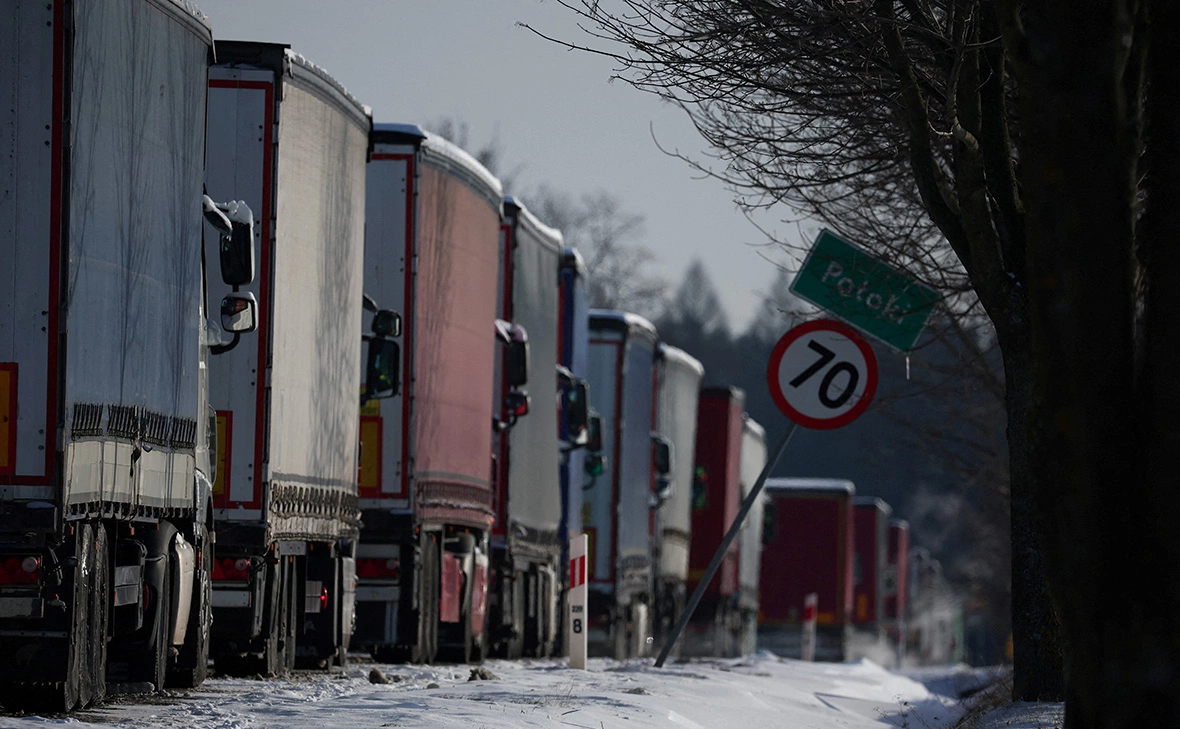Kacper Pempel / File Photo / Reuters
