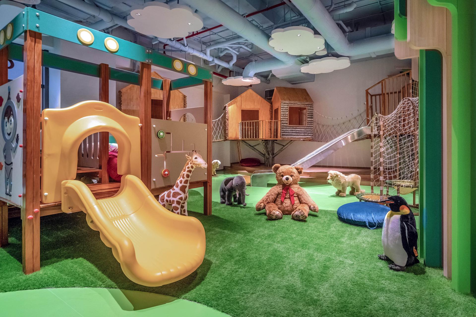 Детский клуб Regent Phu Quoc