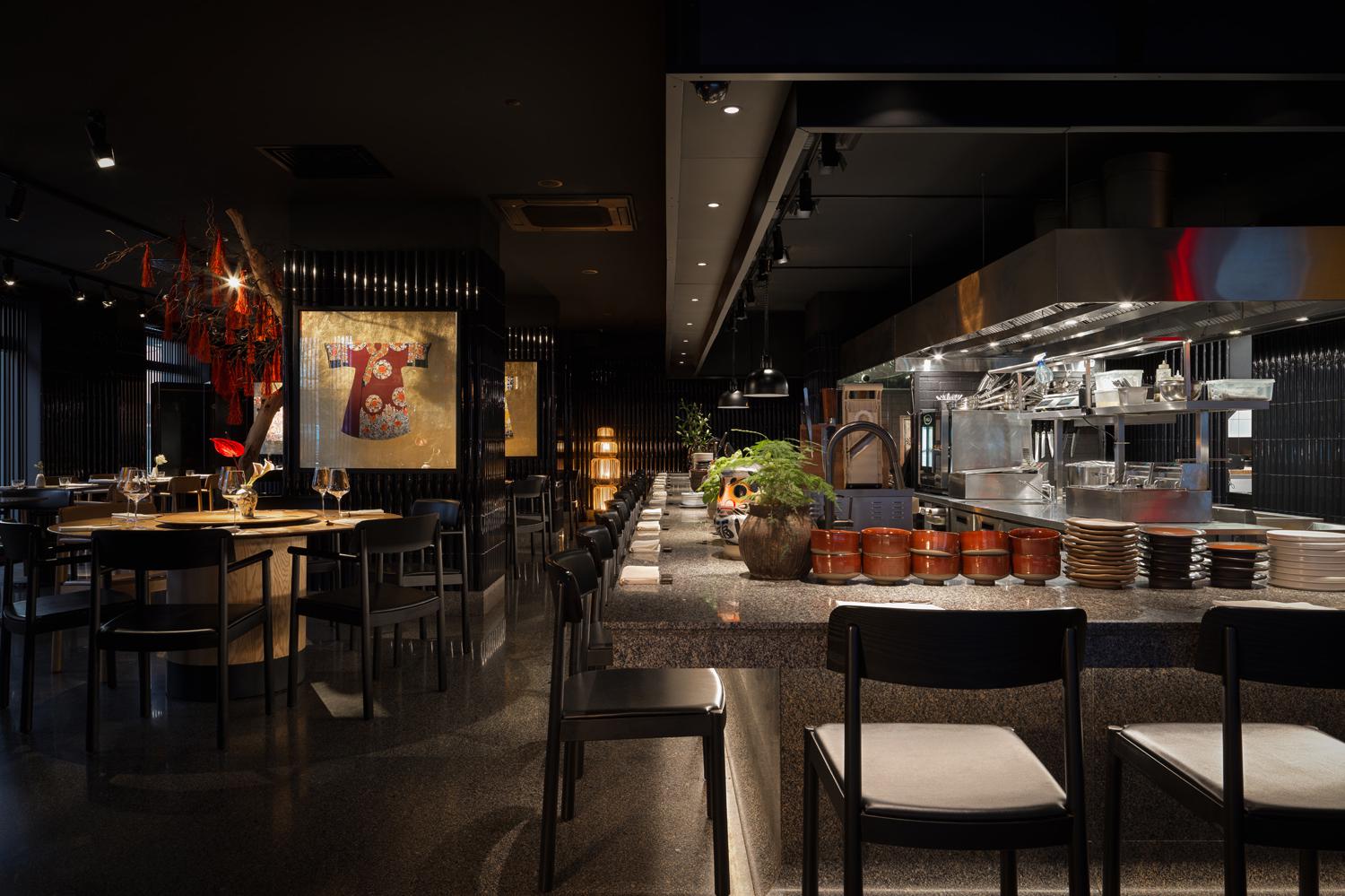 Интерьер ресторана Mad Asian BBQ