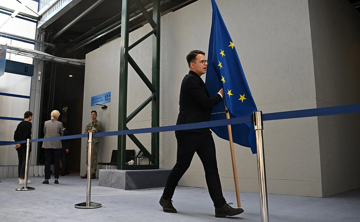 Paul Ellis / Getty Images