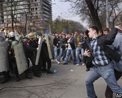 В результате беспорядков в Кишиневе ранены около 100 полицейских