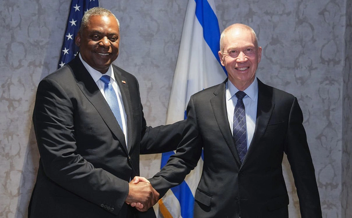 yoavgallant / Twitter