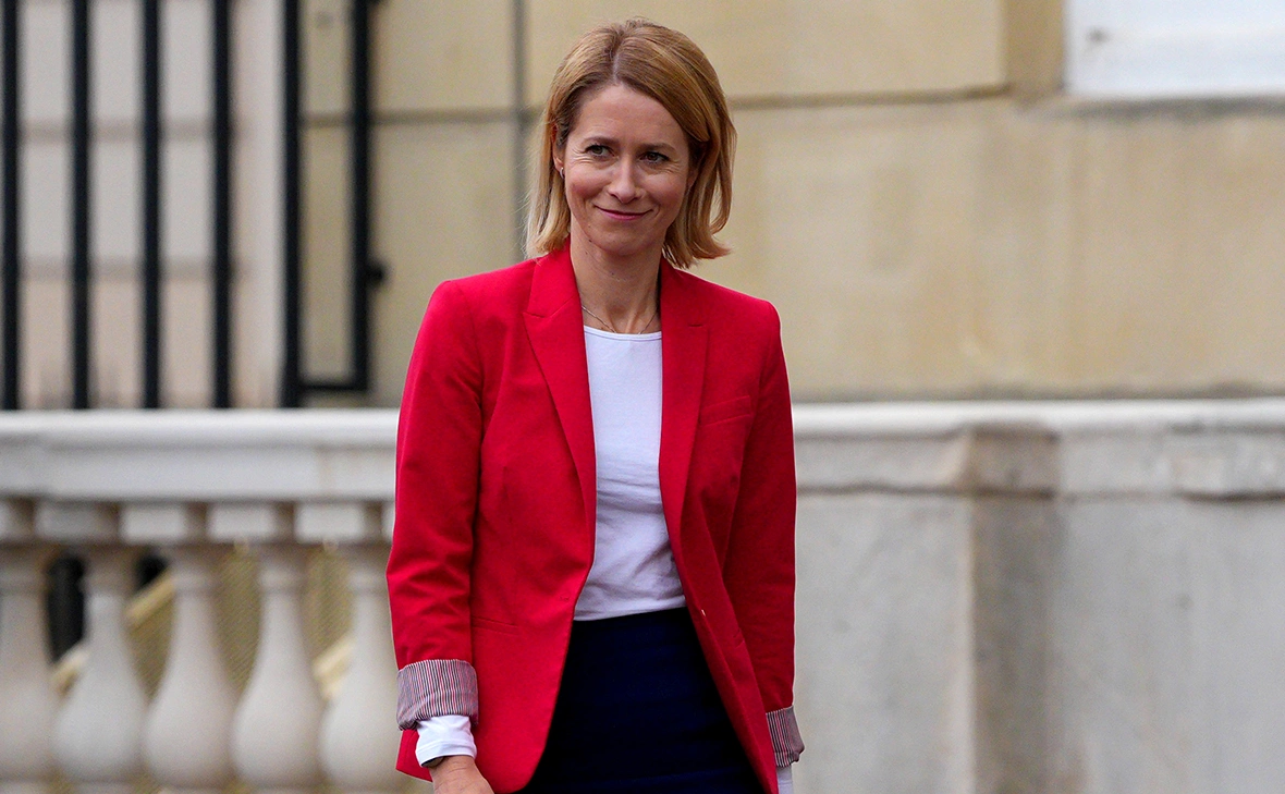 Carl Court / Getty Images