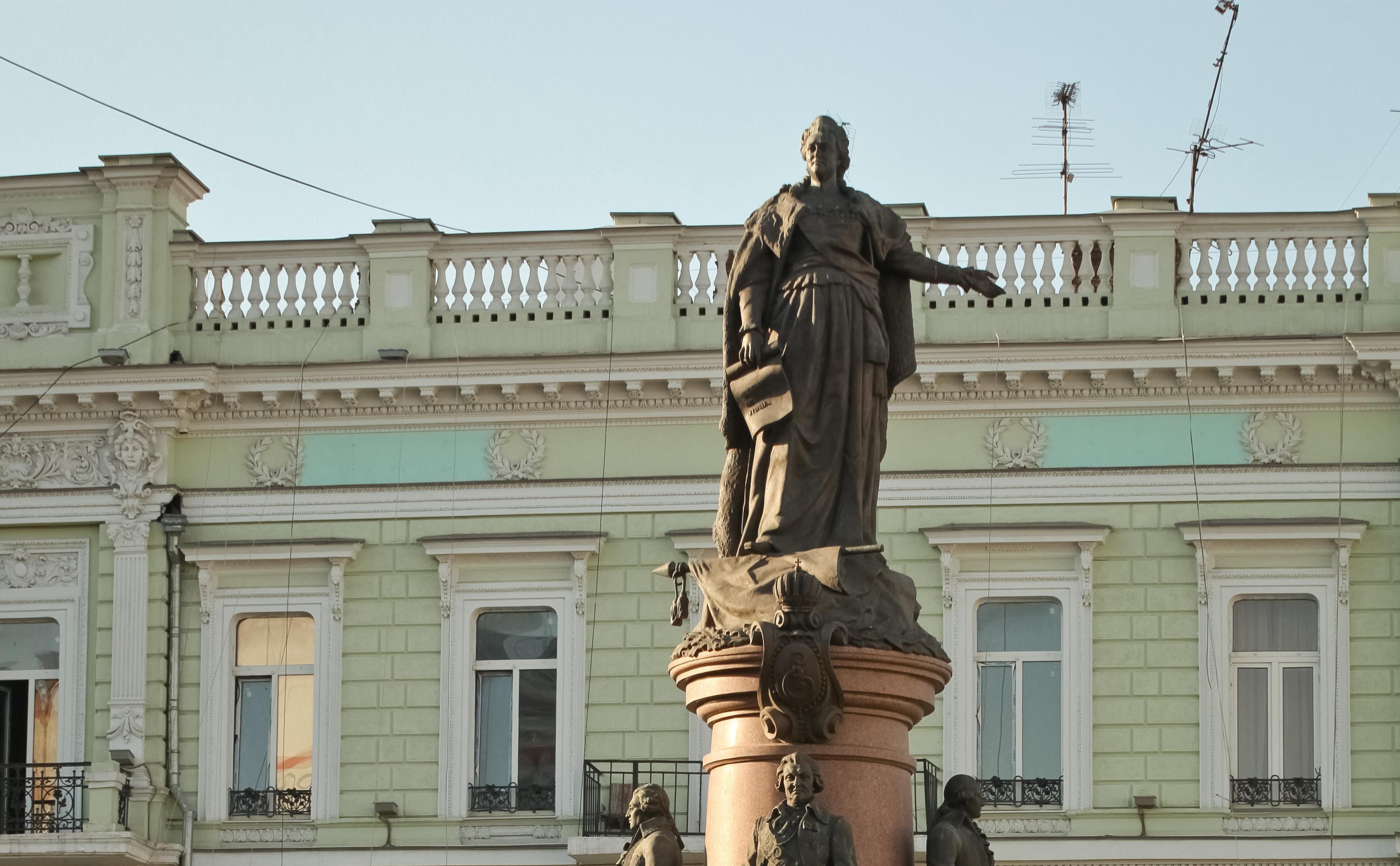 Памятники в одессе фото и названия