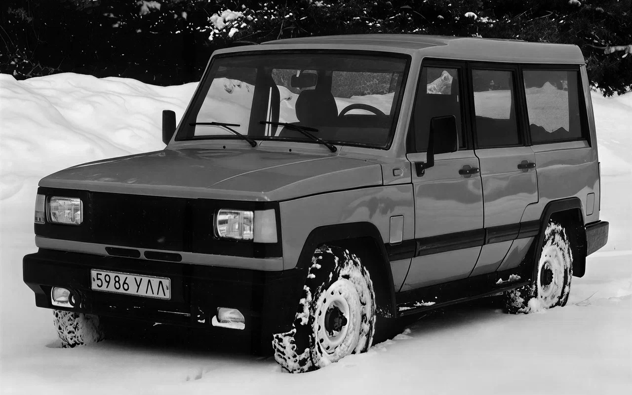 1991 год. Прототип УАЗ-3172-01 &laquo;Симбир&raquo;. Под капотом 105-сильный УМЗ-421 объемом 2,9 л, подвеска пружинная, светотехника и приборы &mdash; вазовские