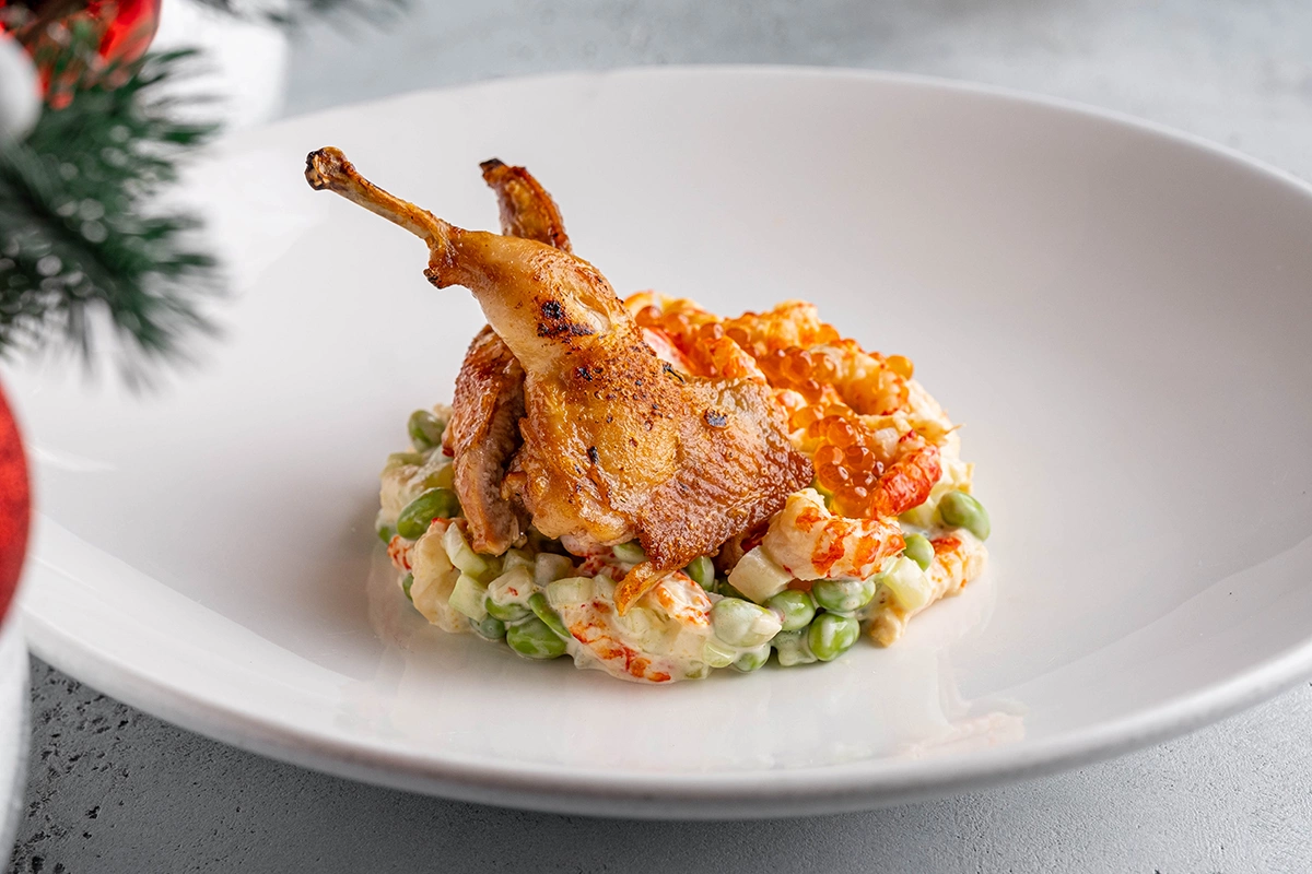 Оливье с перепелкой