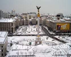 Погода оставила Украину без электричества, закрыты дороги и аэропорты