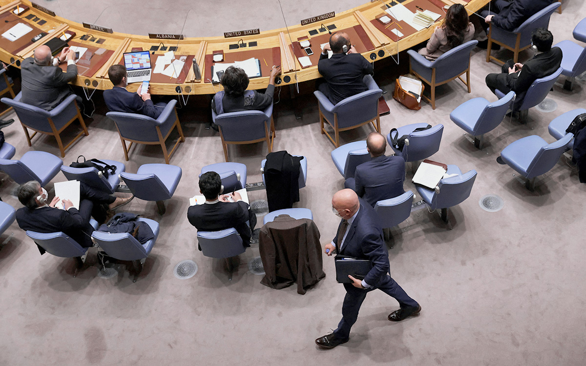 Василий Небензя покидает заседание Совета Безопасности ООН