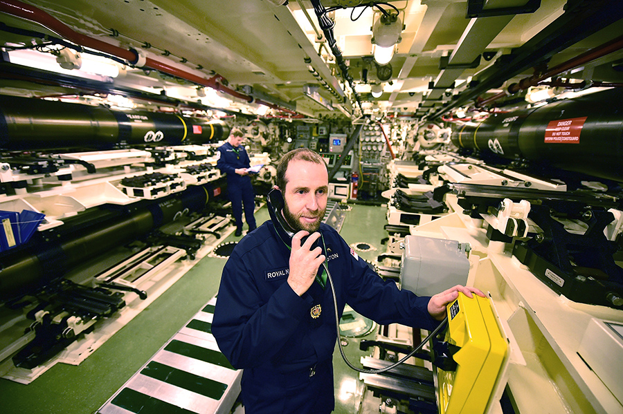 На фото: оружейная комната подводной лодки HMS Vigilant класса&nbsp;Vanguard, 20 января 2016 года