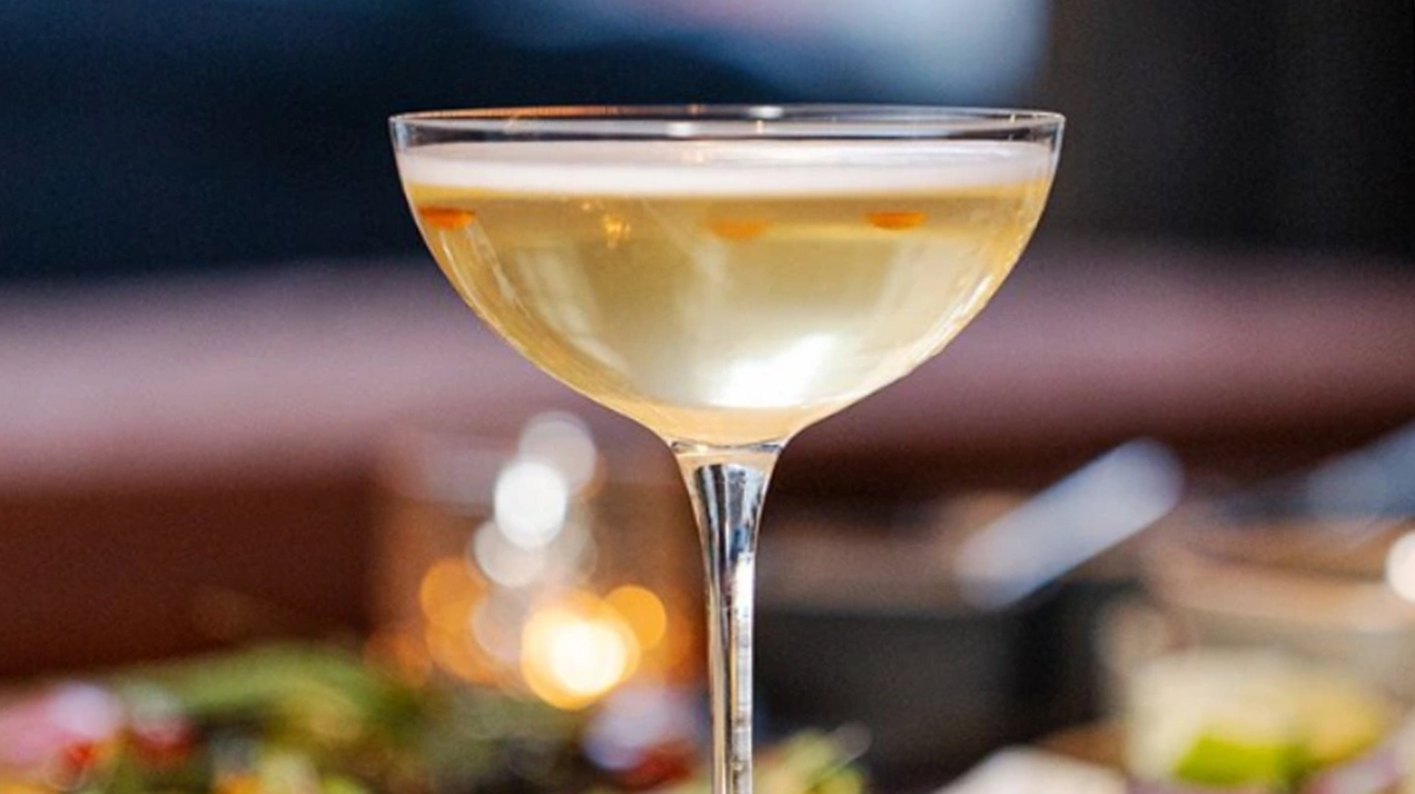 В Нью-Йорке начали подавать коктейль со вкусом курицы в масле