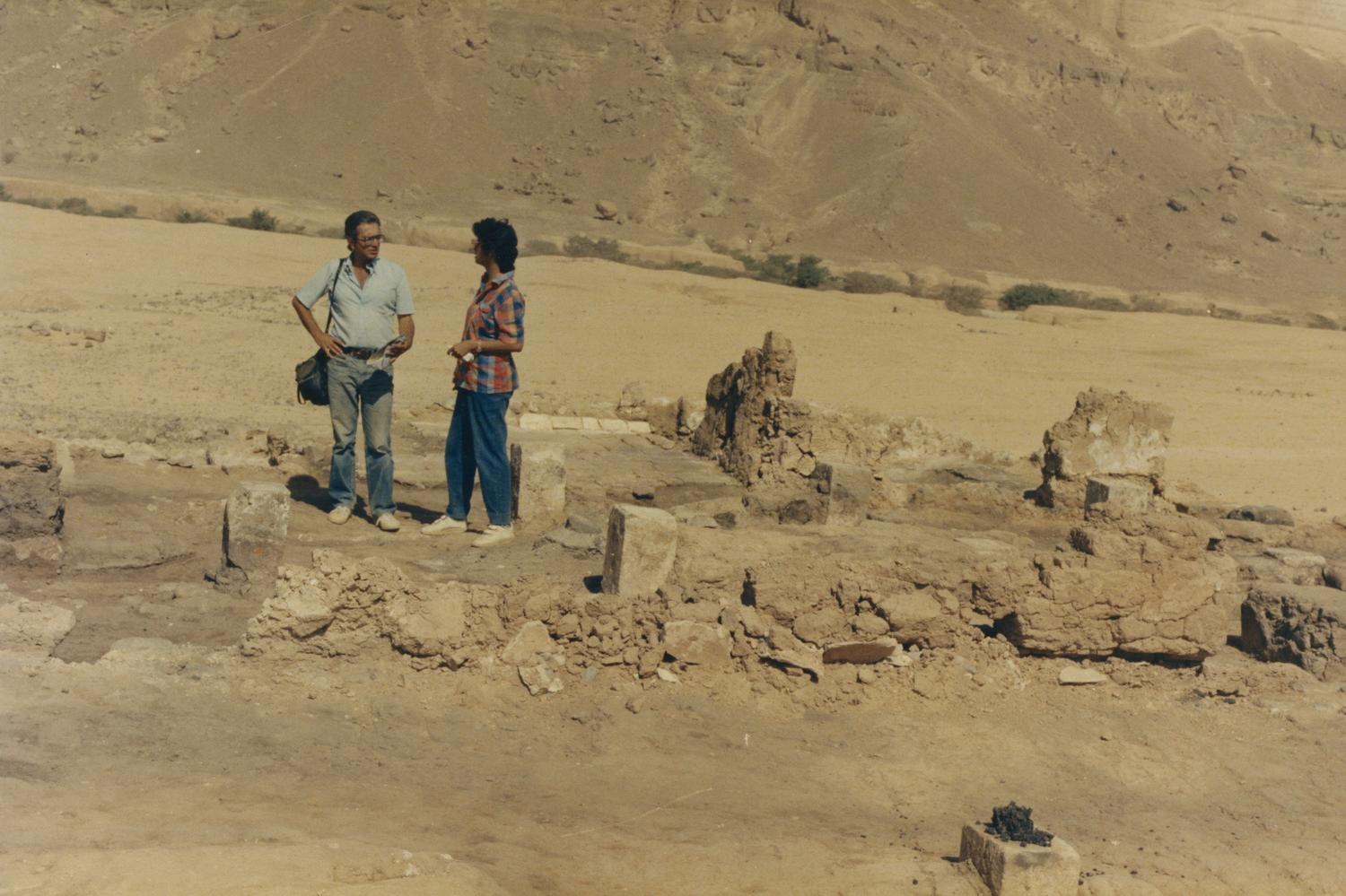 Михаил&nbsp;Пиотровский на раскопках Рейбуна. Советско-Йеменская комплексная экспедиция (СОЙКЭ). 1990