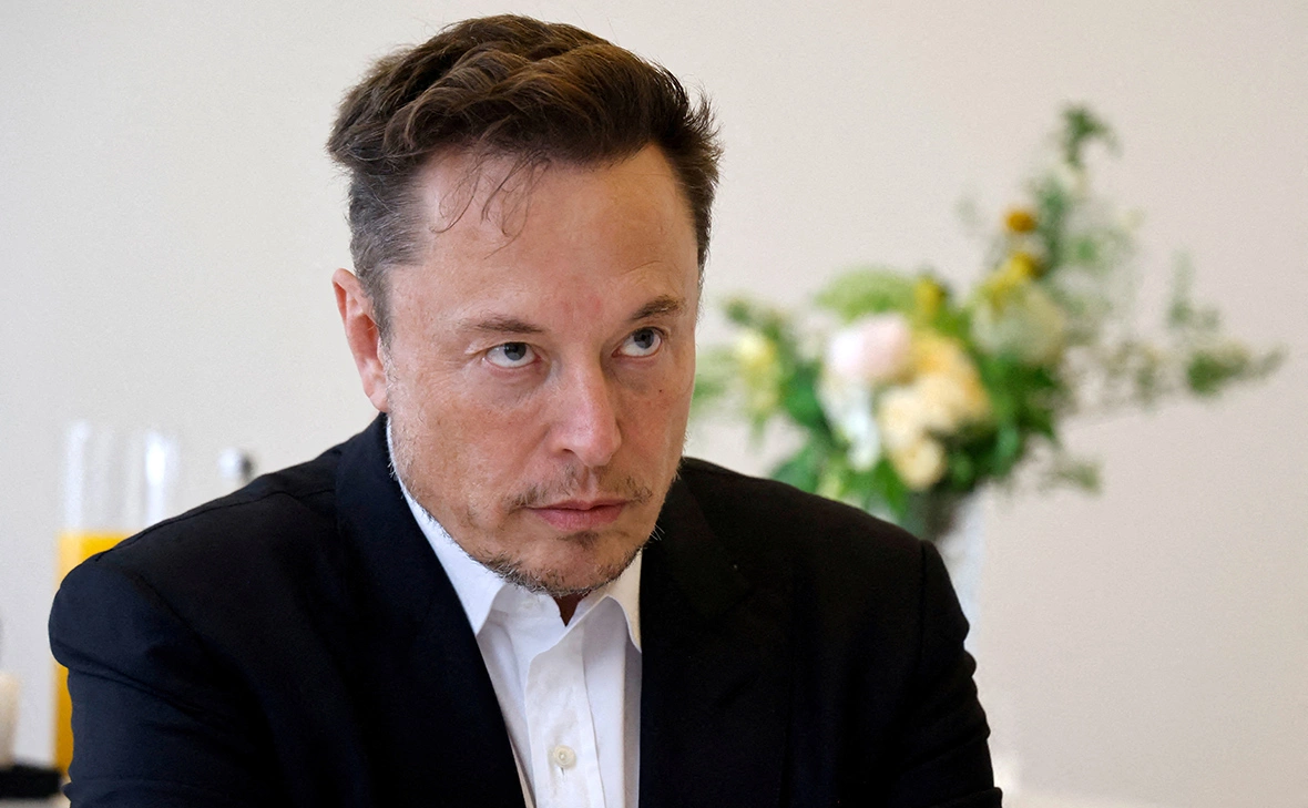 Ludovic Marin / Reuters