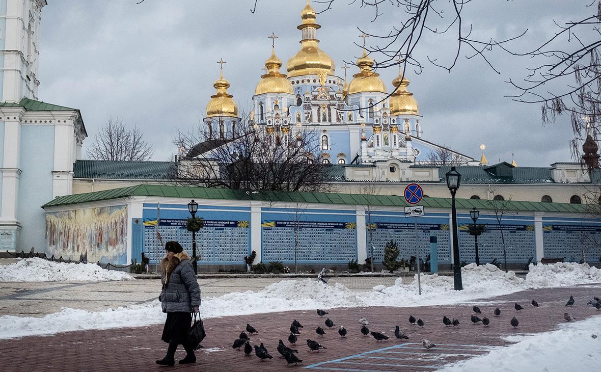 Стена&nbsp;памяти перед Михайловским Златоверхим монастырем, Киев, Украина