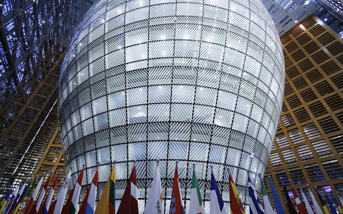 Euractiv узнал о требовании Бельгии разорвать инвестдоговоры ЕС с Россией