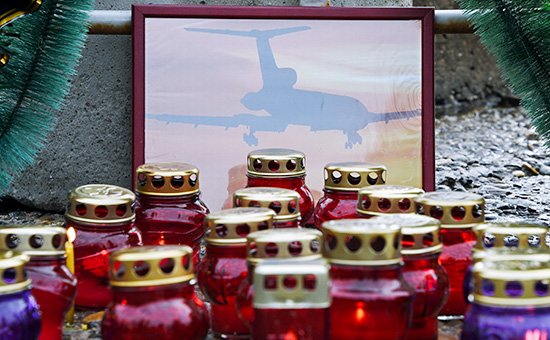 Свечи от жителей города Сочи жертвам авиакатастрофы



