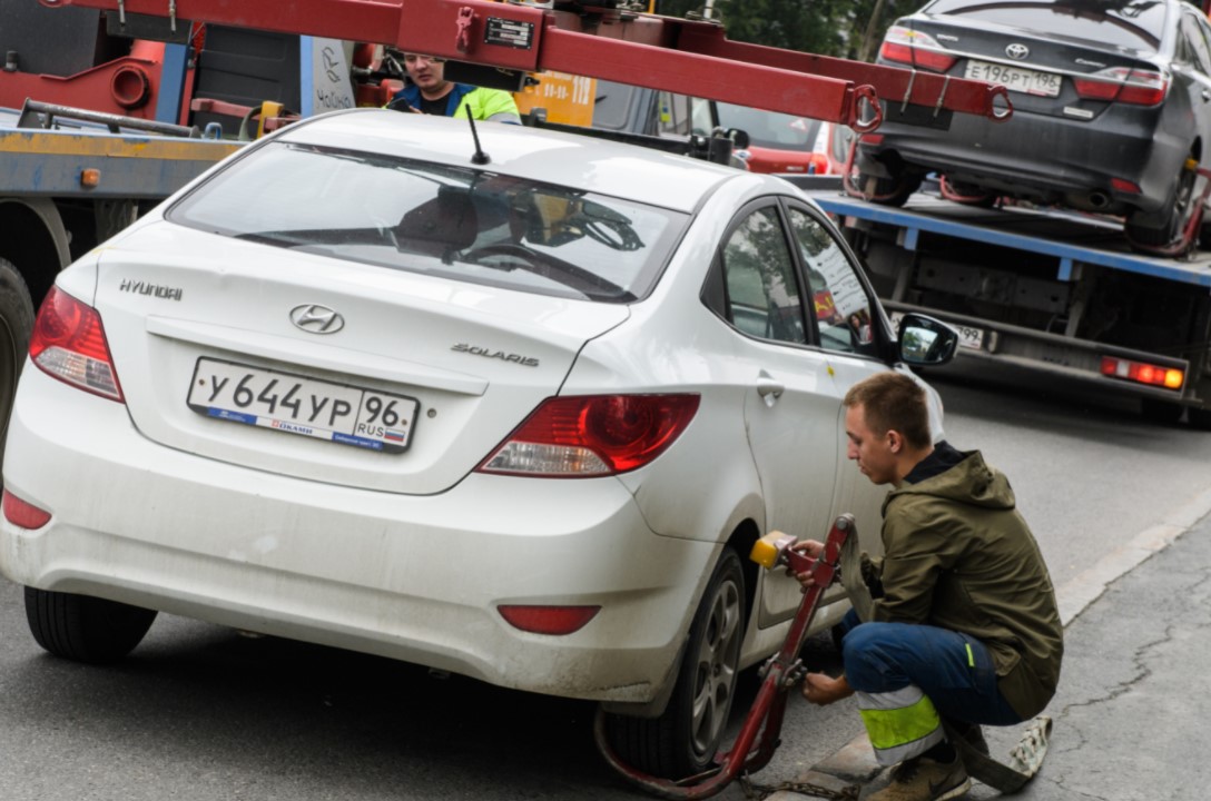 Эвакуация одного автомобиля стоила 4 000 рублей