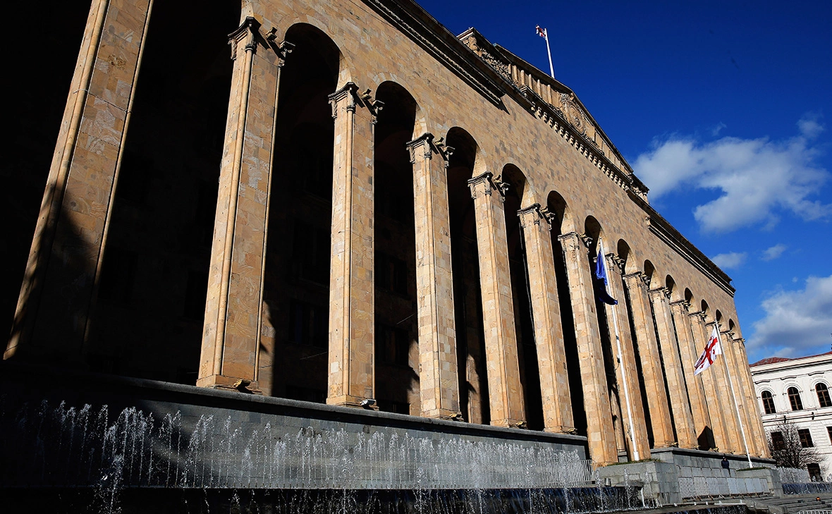 Dean Mouhtaropoulos / Getty Images