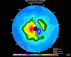 NASA: "Озоновая дыра" над Южным полюсом уменьшилась вдвое