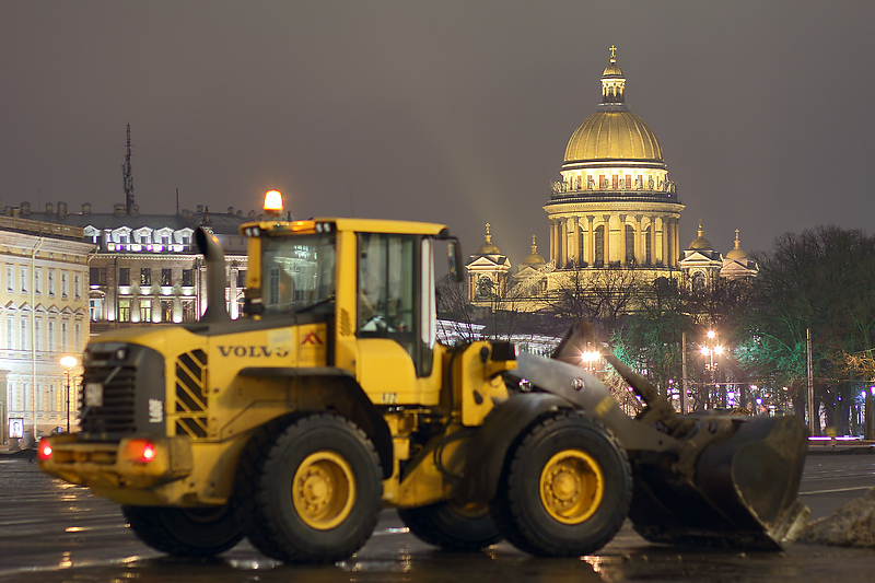 Санкт-Петербург. Уборка снега