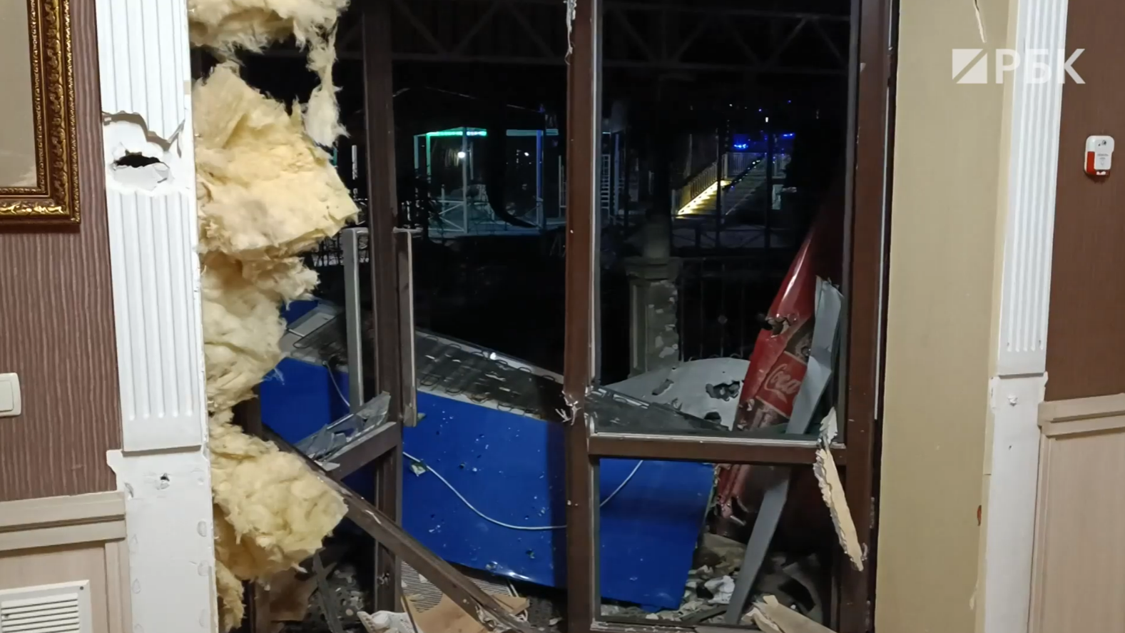 Появилось видео из гостиницы в Донецке, где обстреляли Рогозина