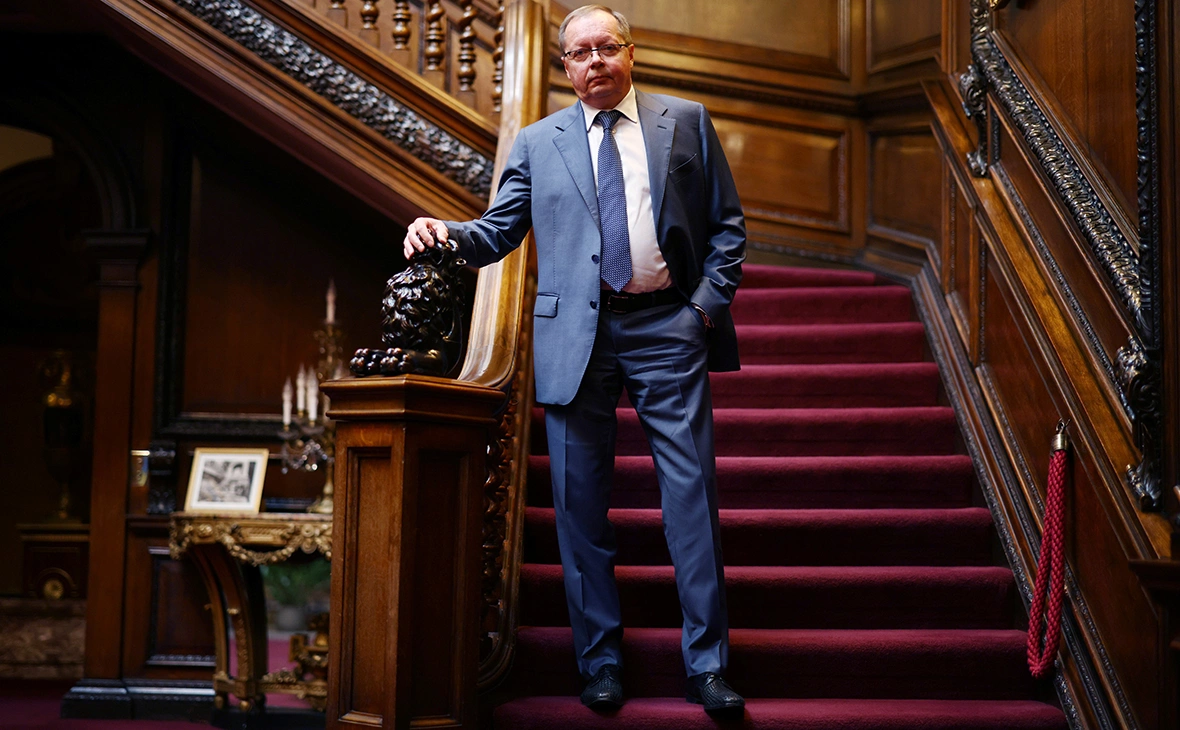 Henry Nicholls / Reuters