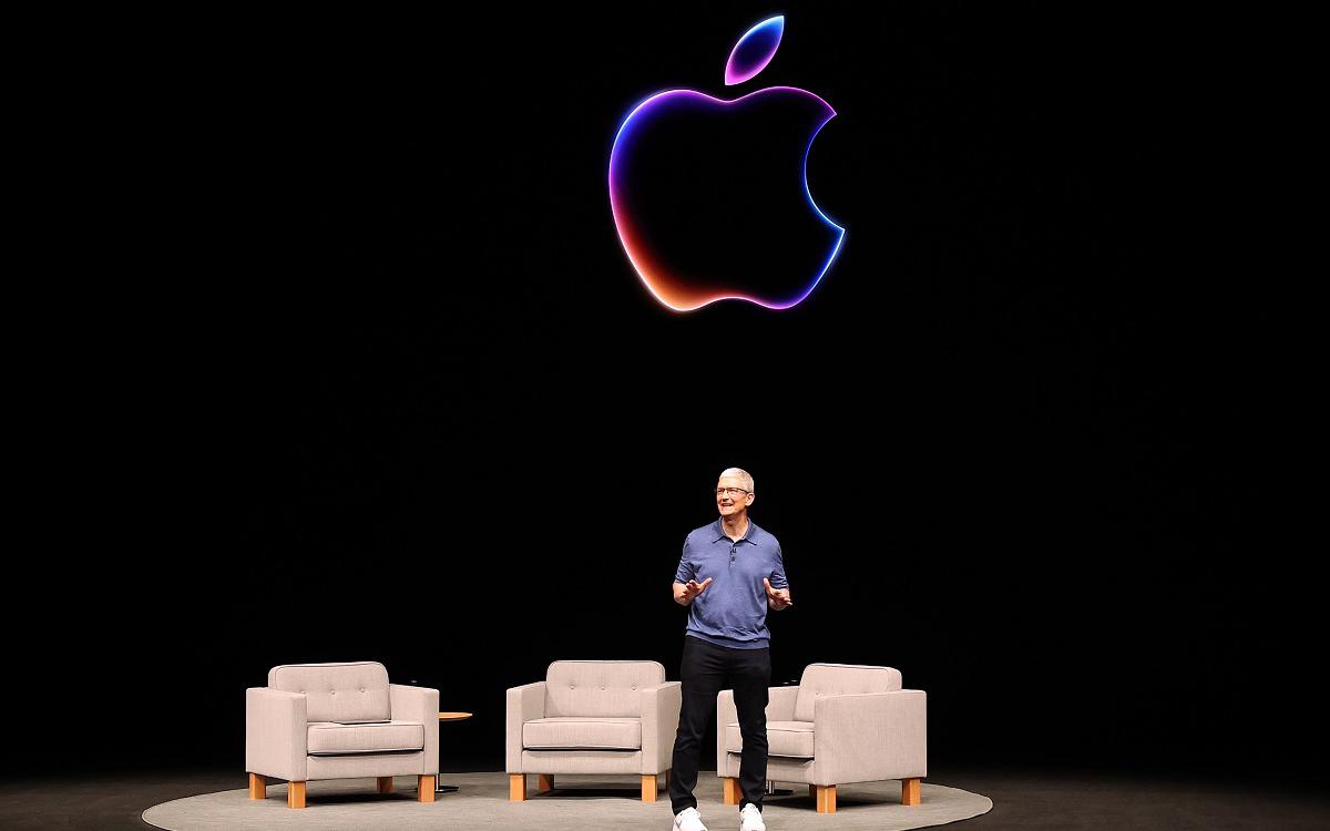 Глава Apple Тим Кук