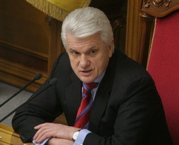 Спикеру Рады В.Литвину угрожают судом в случае неподписания закона о языках