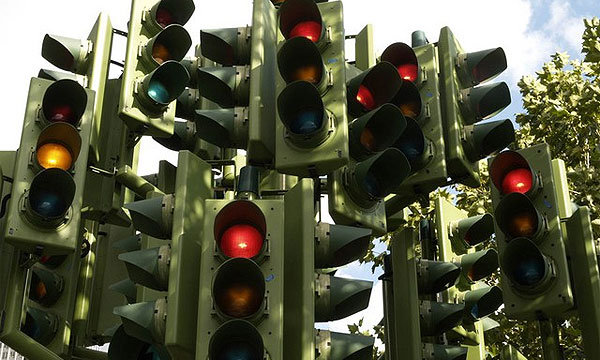 Новые светофоры помогут избежать коллапса на дорогах
