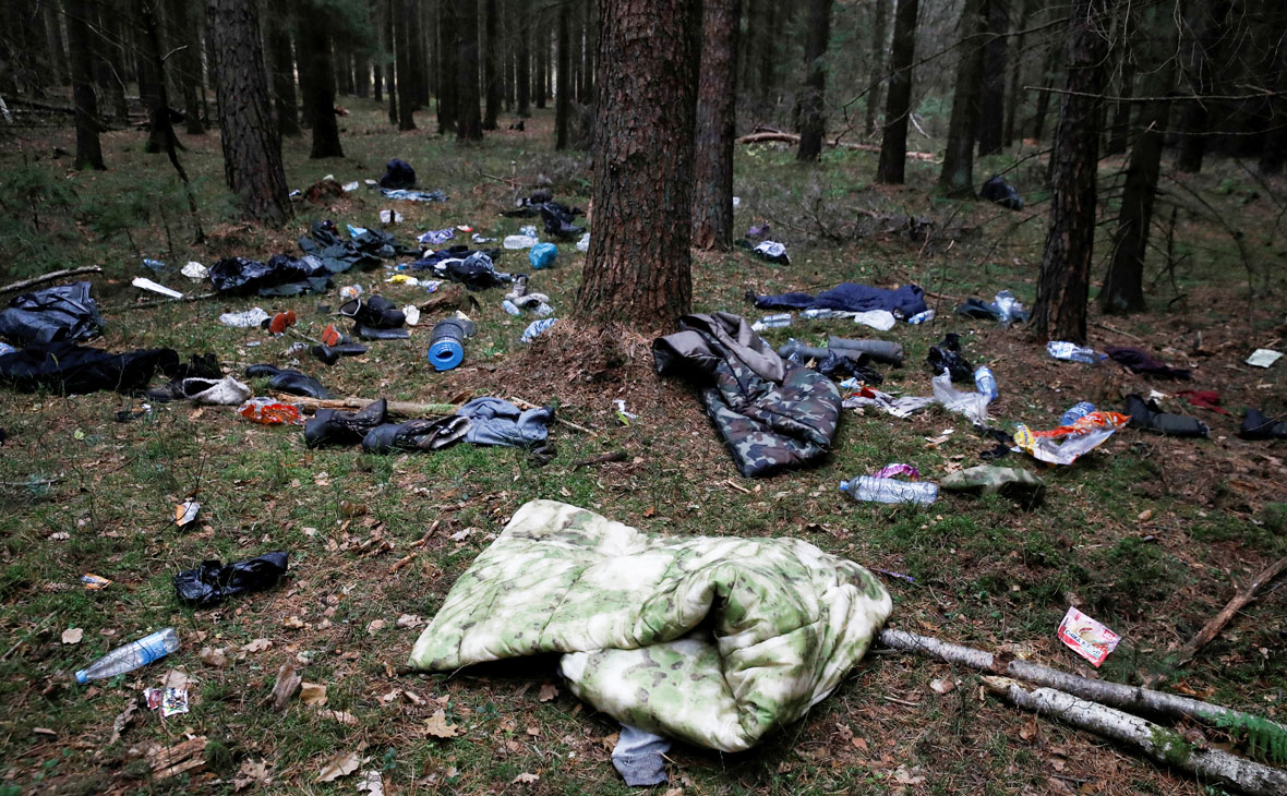 Вещи беженцев&nbsp;брошенные в лесу у белорусско-польской границы