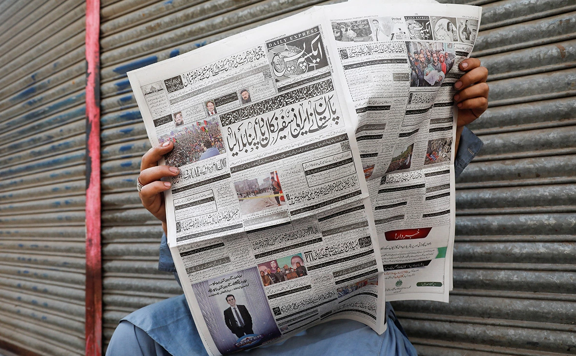 Akhtar Soomro / Reuters