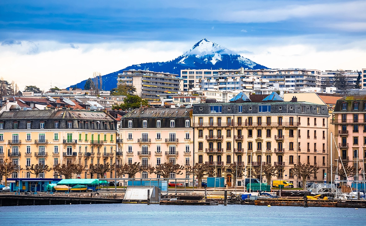 xbrchx / Shutterstock