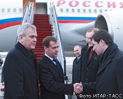 Дмитрий Медведев прибыл в Польшу