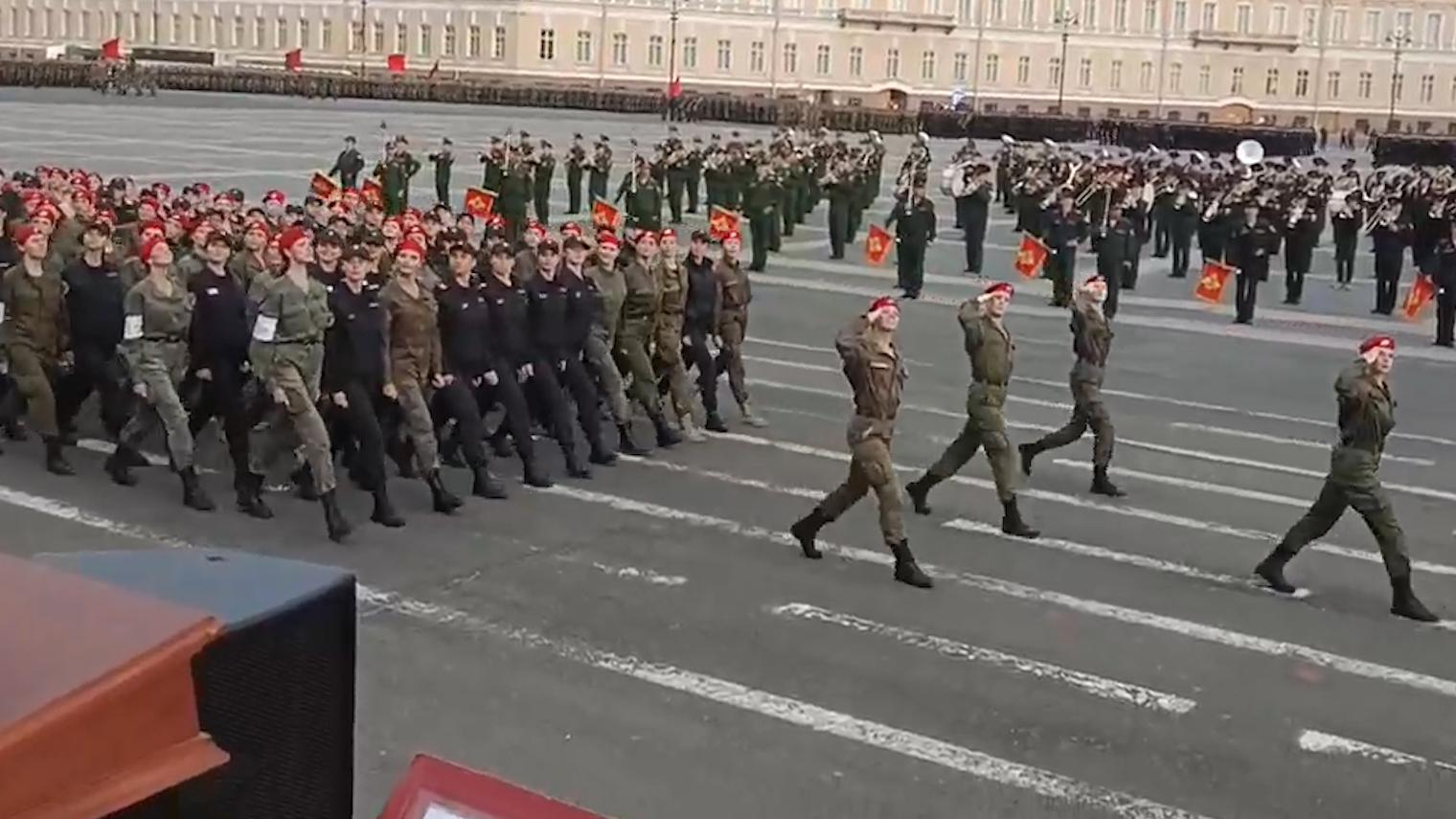 Репетиция парада в Петербурге. Видео
