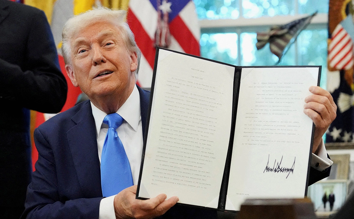 Ken Cedeno / Reuters