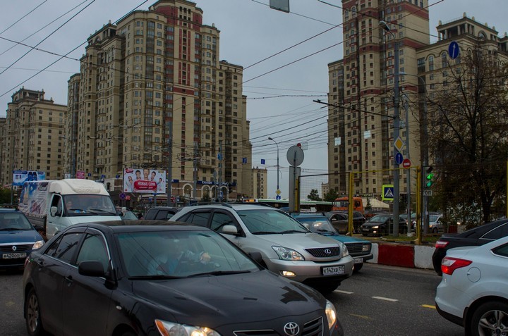 В Москве перекрыли Мичуринский проспект ради нового метро 