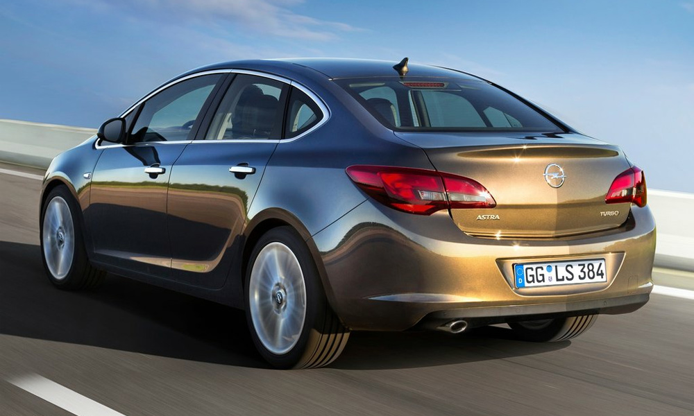 Новый Opel Astra седан будет доступен в сентябре