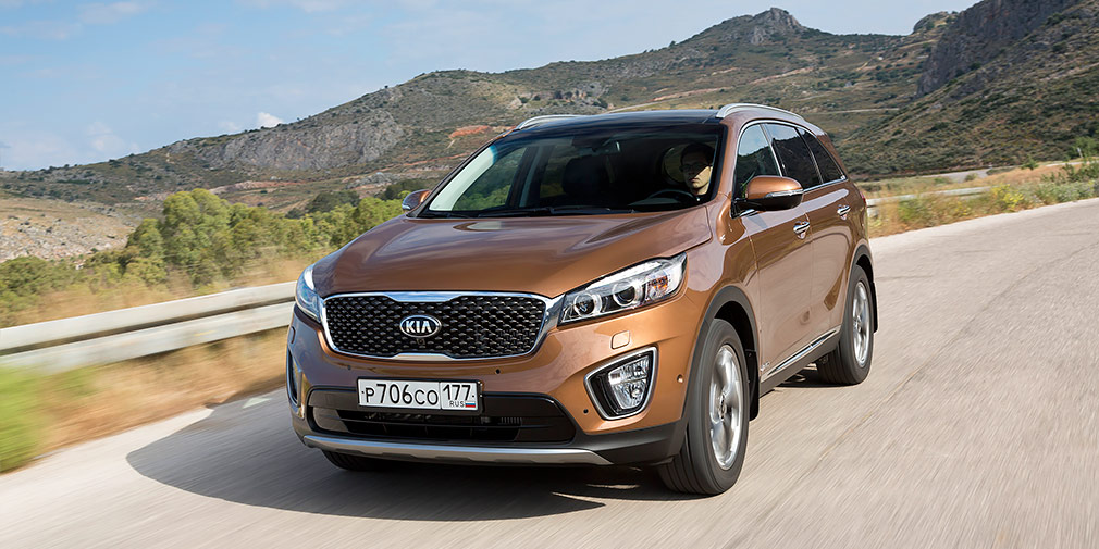 Kia Sorento Prime

Большой корейский кроссовер предлагают с тремя моторами на выбор, два из которых могут попасть под новые акцизные ставки. За 200-сильное исполнение придется доплатить 95 тыс. руб., а за 250-сильный вариант &mdash; почти 120 тыс. рублей.
