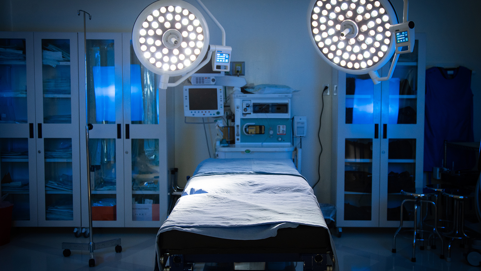 После пластики ягодиц умерла детектив полиции из Нью-Йорка