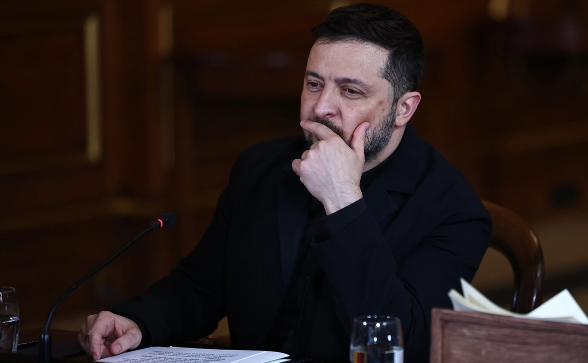 Henry Nicholls / Getty Images