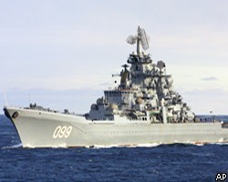 Крейсер "Петр Великий" учится отражать атаки пиратских судов