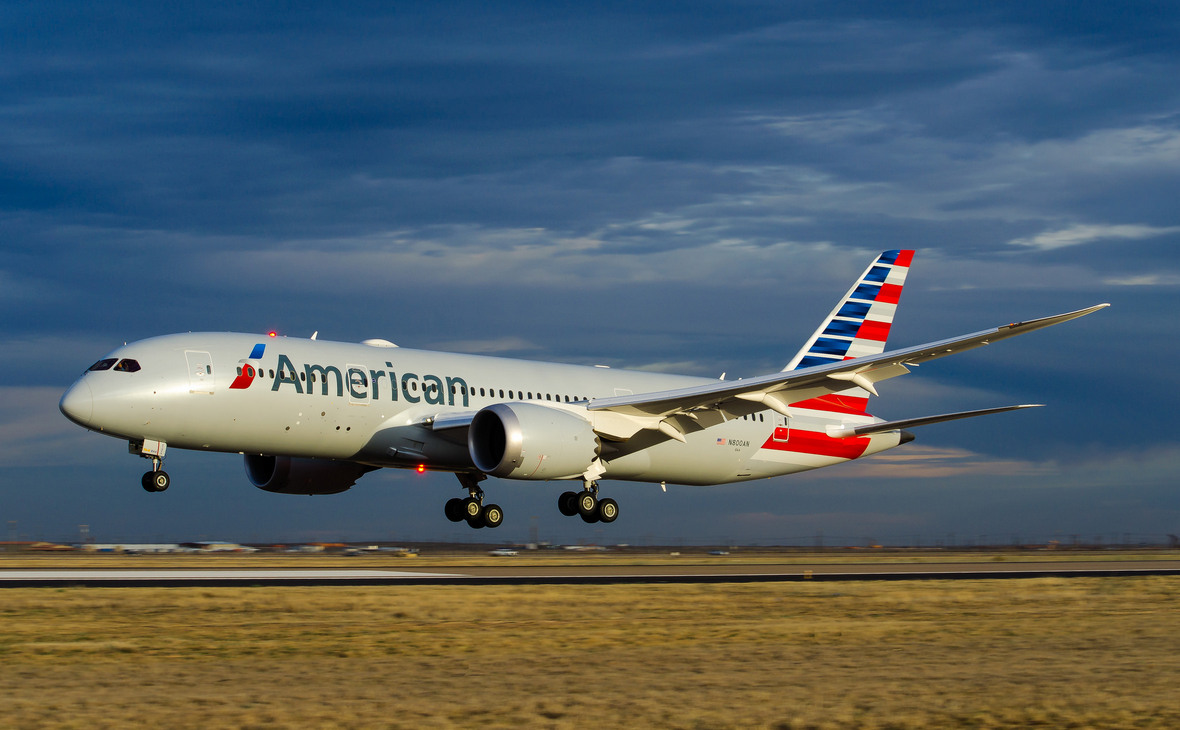 Самолет American Airlines