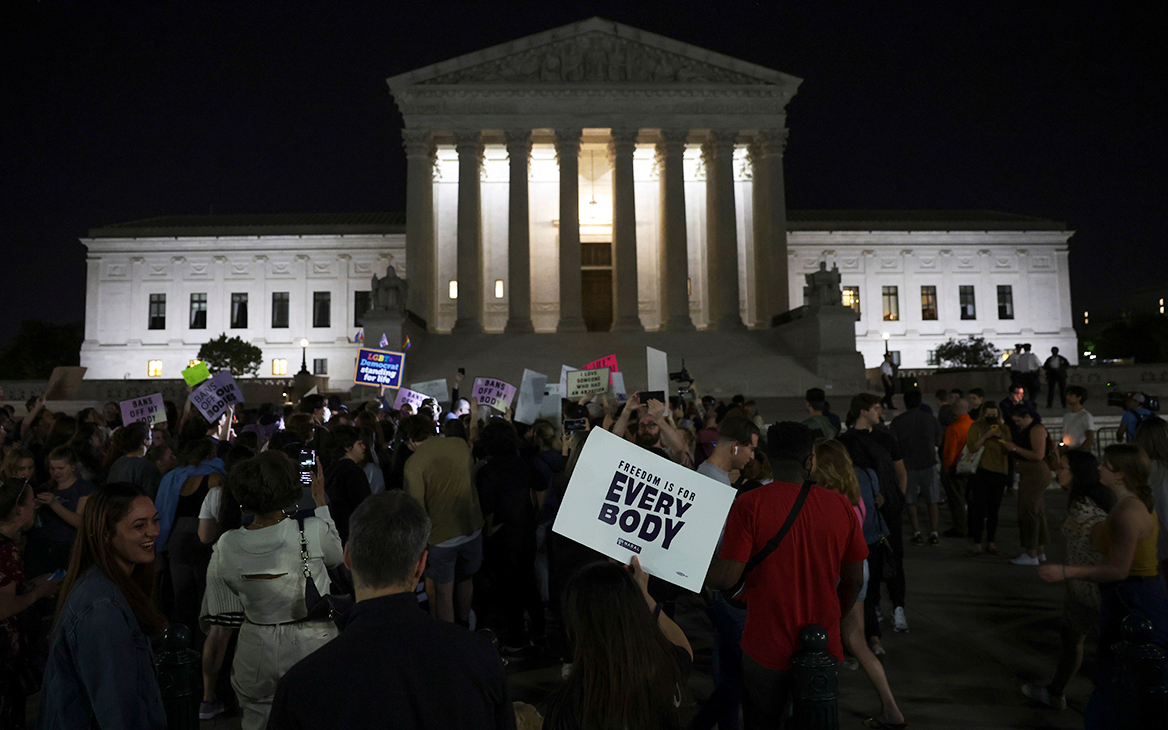 Politico сообщило о возможной отмене в США решения суда о праве на аборт